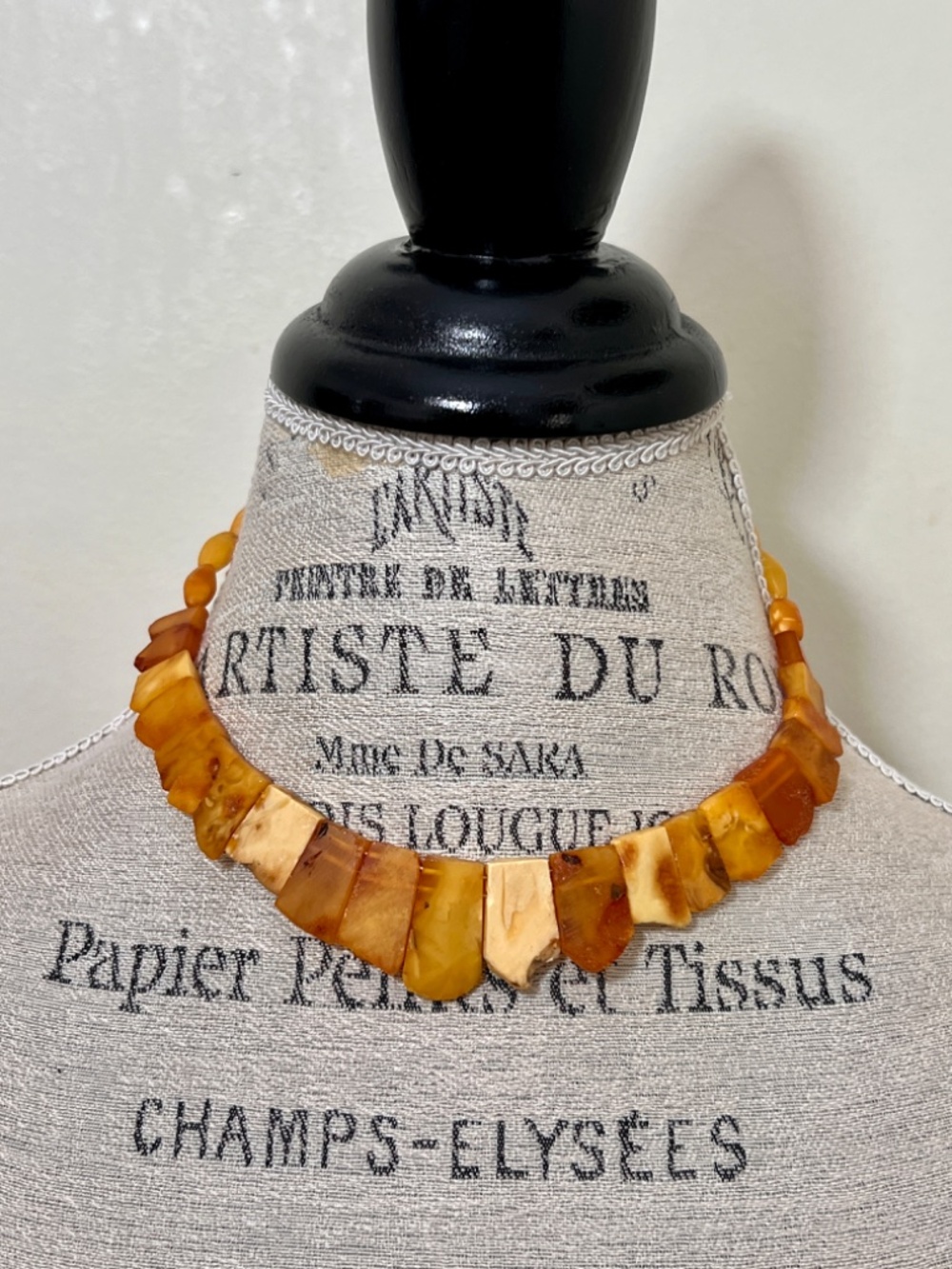 VINTAGE Antique Genuine BALTIC AMBER Egg Yolk Choker Necklace